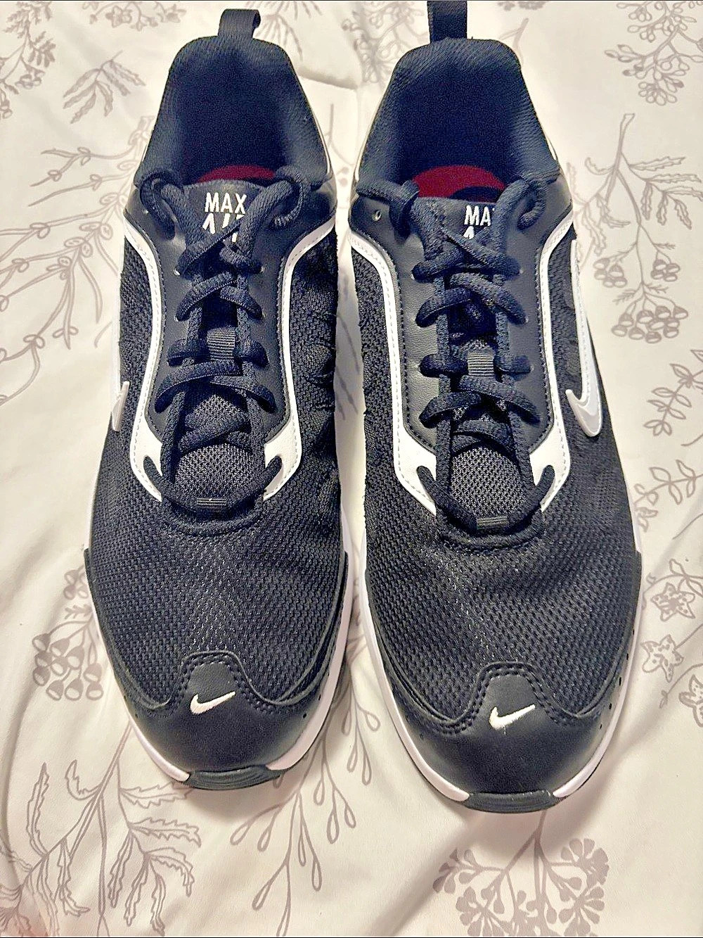 Nike Air Max 1 Black & White US 10 Like New